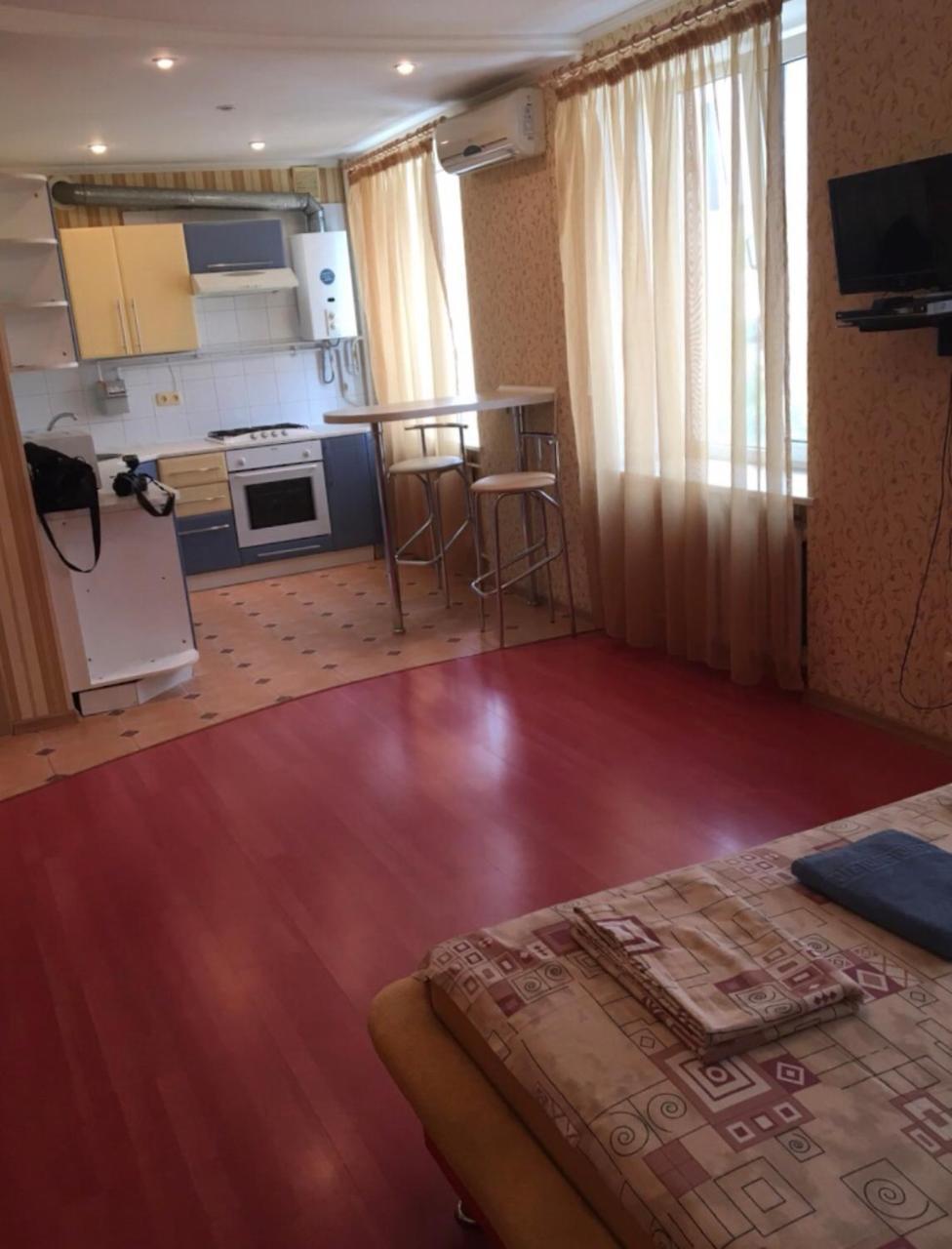 Red Apartment 2019 Very Centre ヘルソン エクステリア 写真