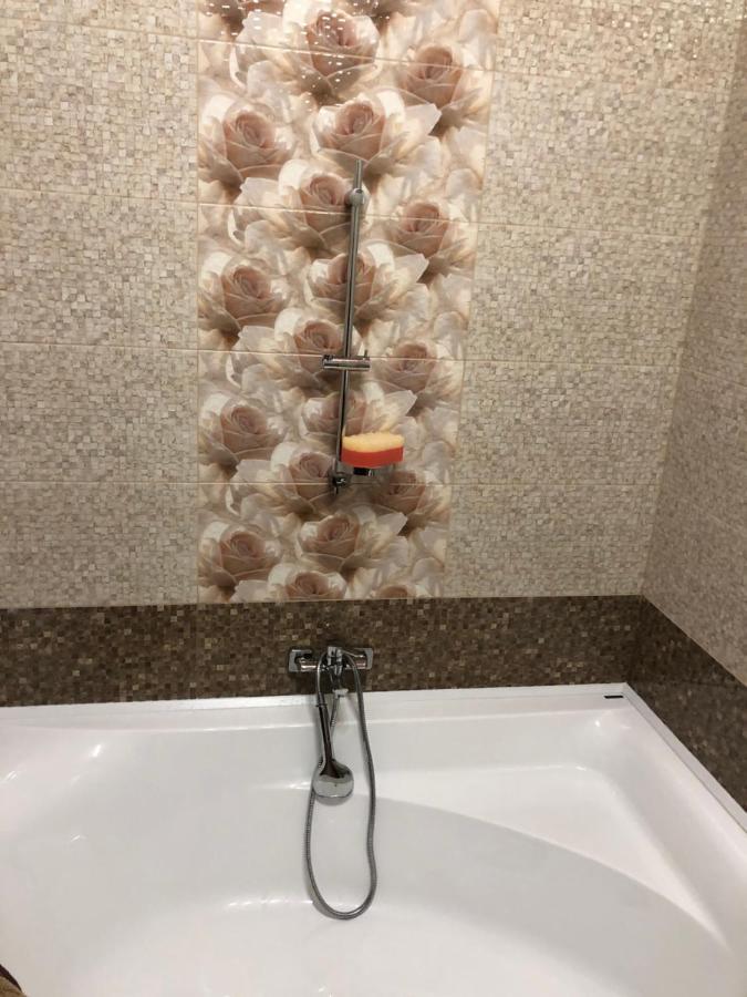 Red Apartment 2019 Very Centre ヘルソン エクステリア 写真